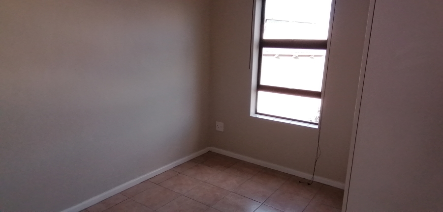 To Let 2 Bedroom Property for Rent in Sonstraal Heights Western Cape